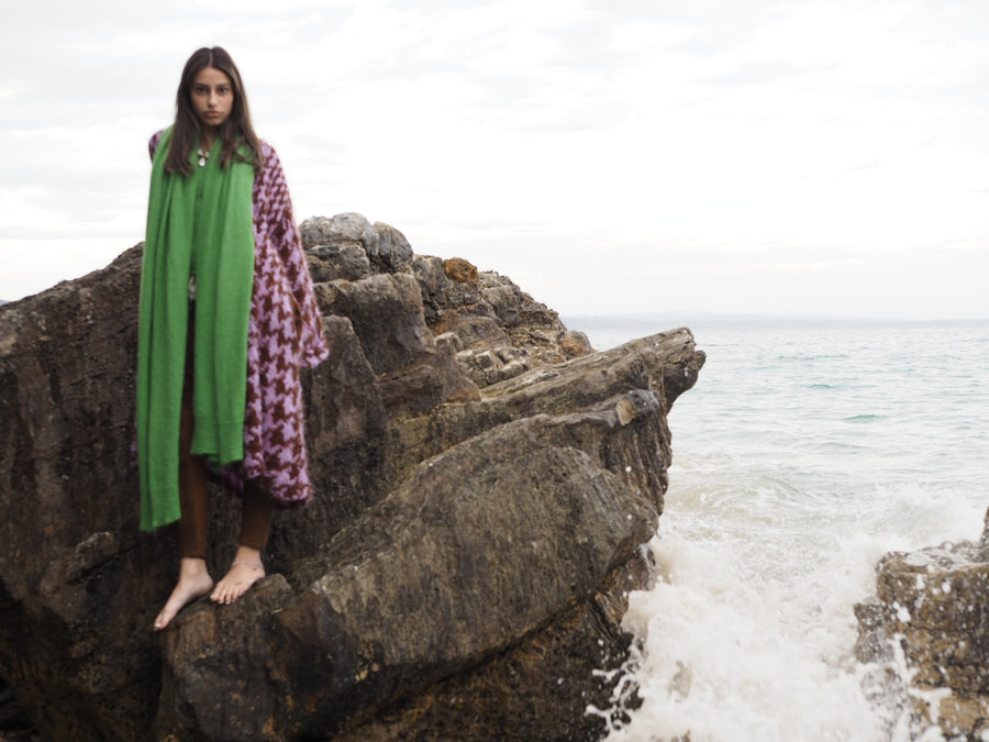 Hand-loom Maxi coat in large houndstooth weave (Alpaca) - Lilac/Cognac