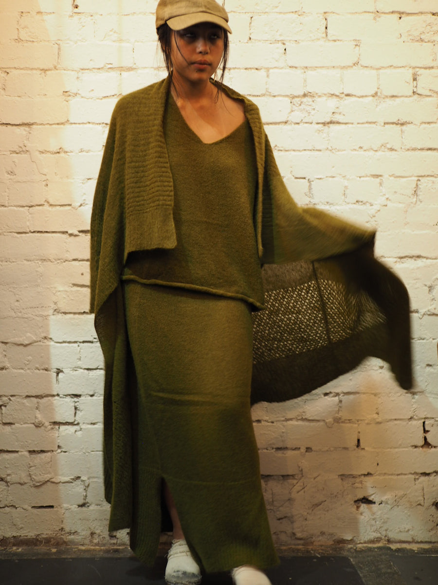 Light weight pencil skirt (Baby alpaca) - Moss green