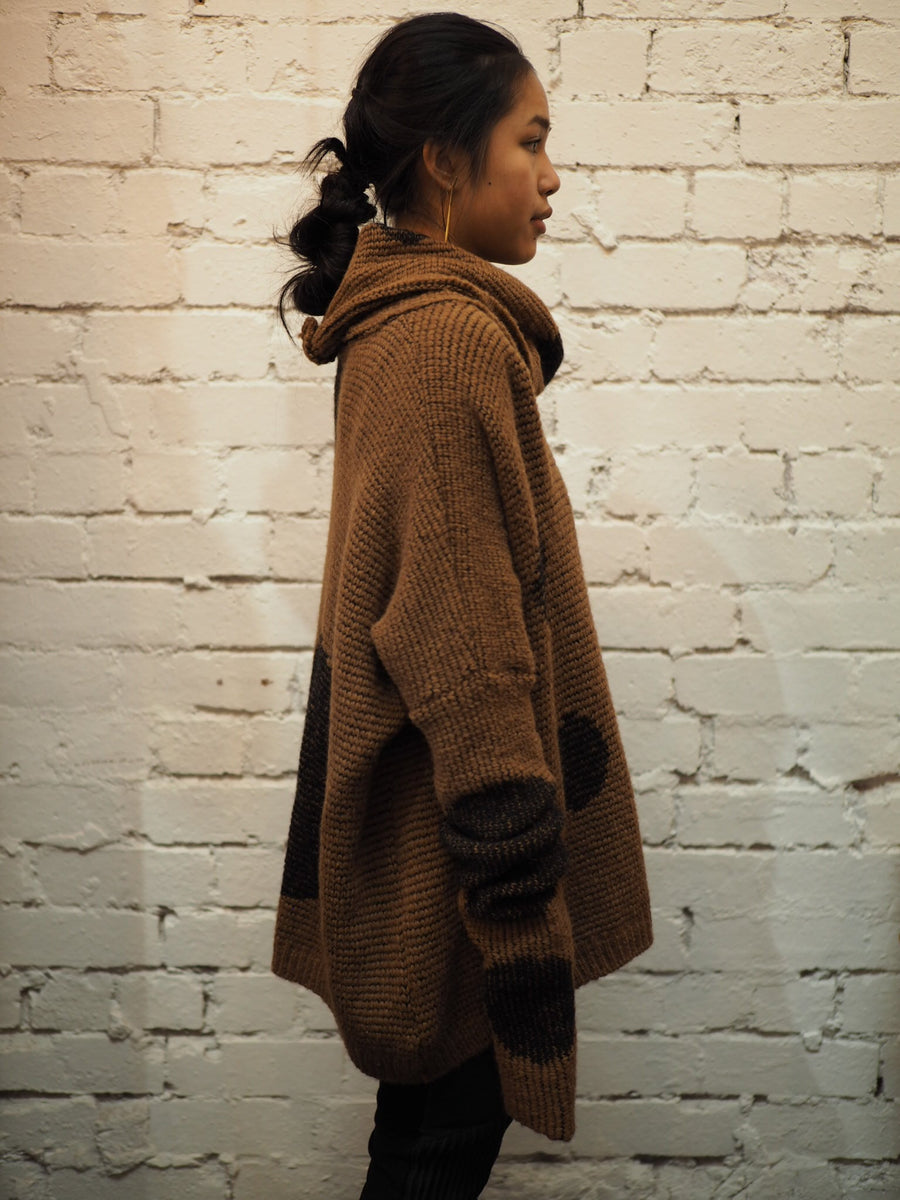 Over Size Spot Sweater (Alpaca) - Camel / Pink