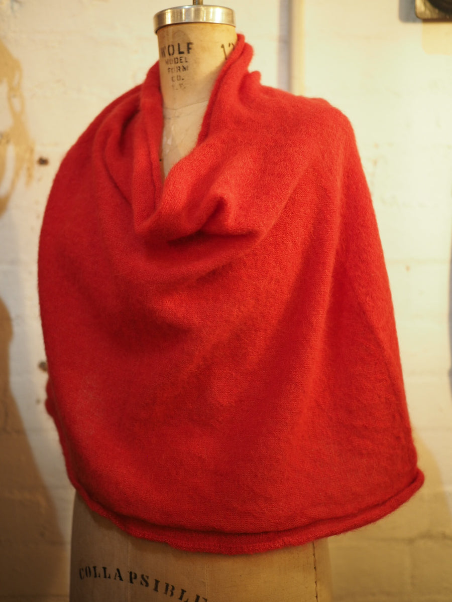 Light Weight Luxe Capelet / Shrug (Suri Alpaca)