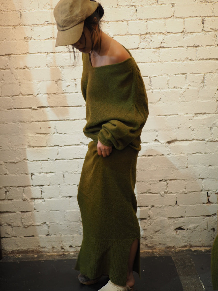 Light weight pencil skirt (Baby alpaca) - Moss green