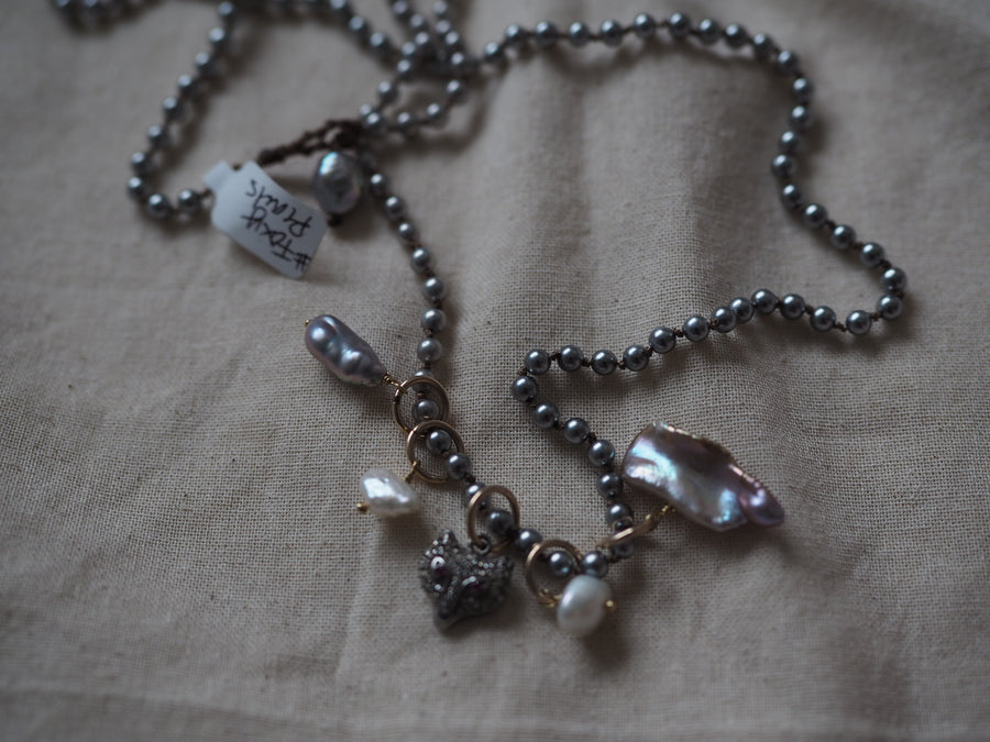 Foxy on grey Pearls
