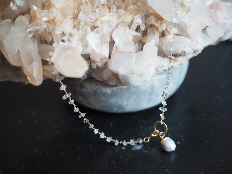 Simple Necklace with herckimer diamonds - Ivory tahitian Pearl drop