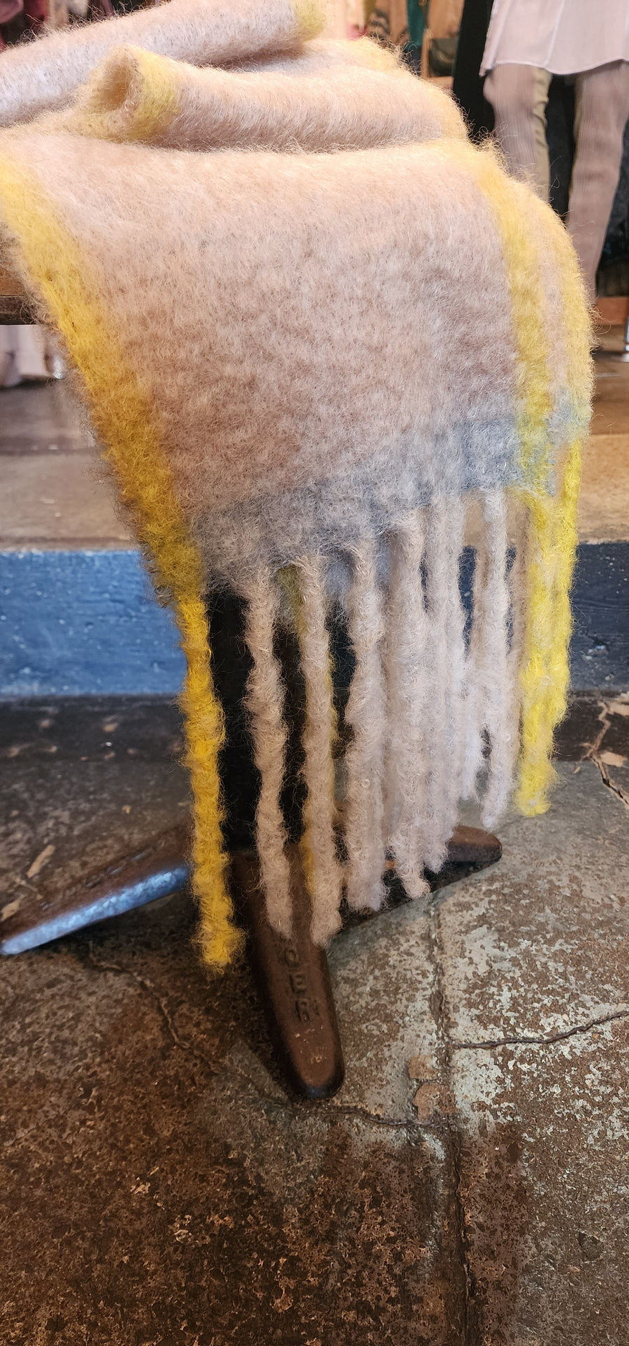 Mantas Ezcaray Twist Frame Scarf (Mohair) - TW-3F Blush and Lemon