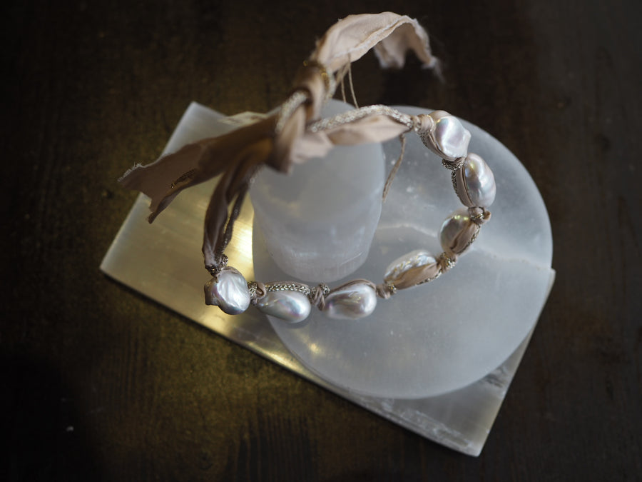 Silk Ribbon Baroque Pearls Necklace - Natural Silk Ivory Pearls