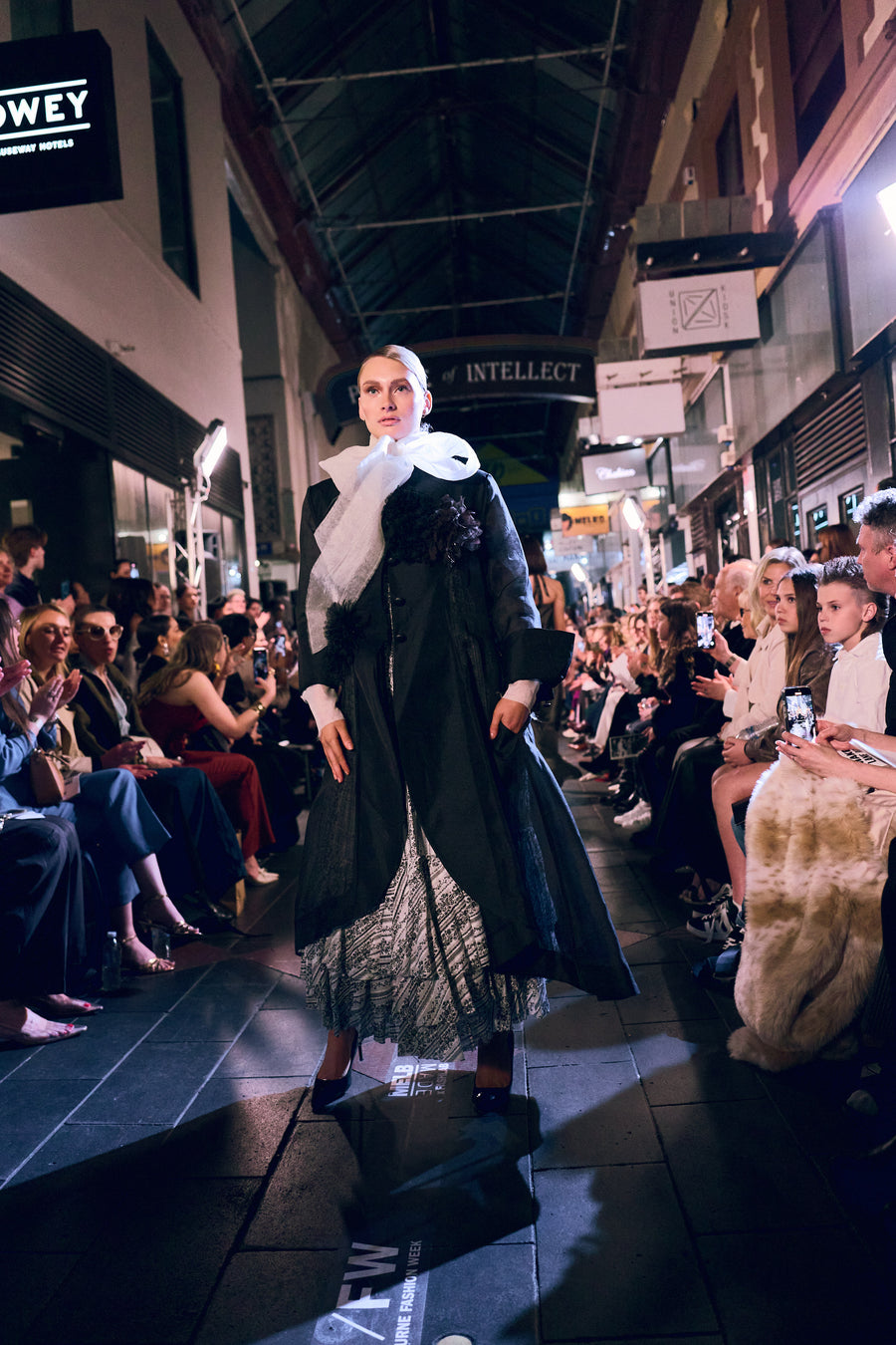 Maxi Riding Coat (Silk Linen) - Black