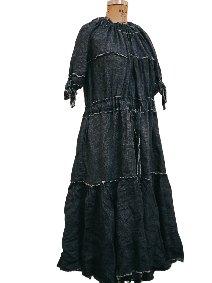 Volant dress with sleeves (Linen) Denim