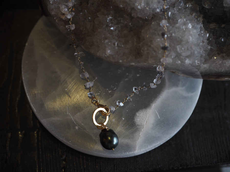 Simple Necklace with herckimer diamonds - Black tahitian Pearl drop