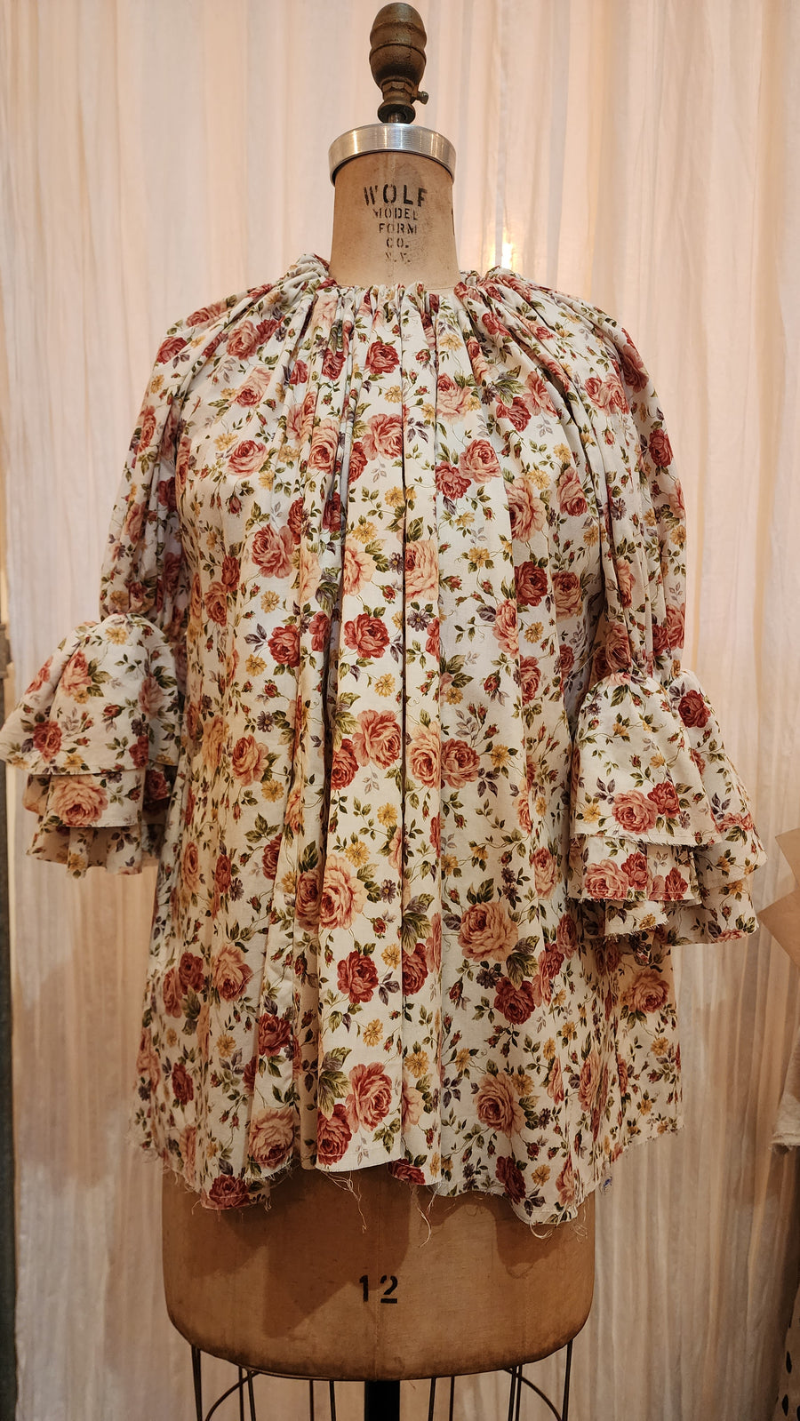 Amano flora button back blouson