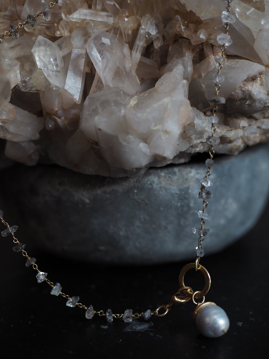 Simple Necklace with herckimer diamonds - Ivory tahitian Pearl drop