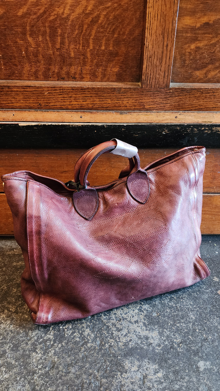 Campomaggi - Agata Shopper in burgundy leather with Charro stitching