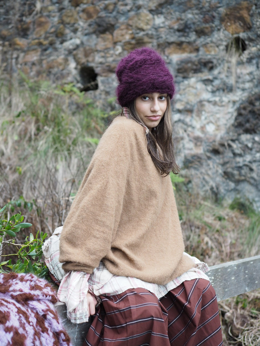 Luxe Light Weight V-Neck Sweater (Alpaca) - Camel