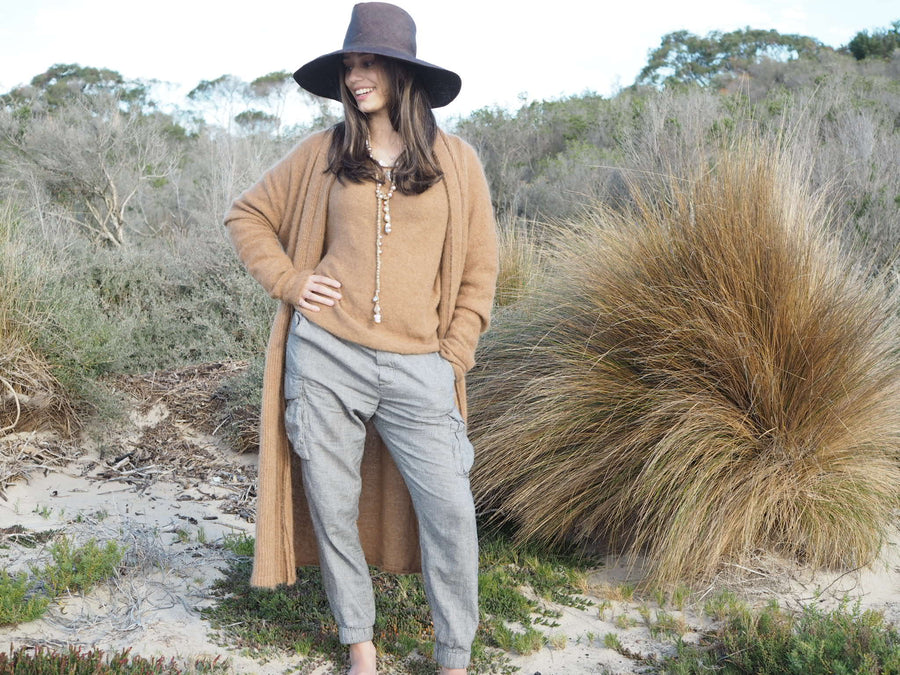 Luxe Light Weight V-Neck Sweater (Alpaca) - Camel