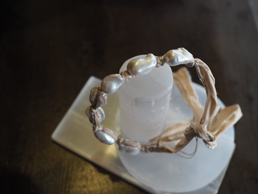 Silk Ribbon Baroque Pearls Necklace - Natural Silk Ivory Pearls