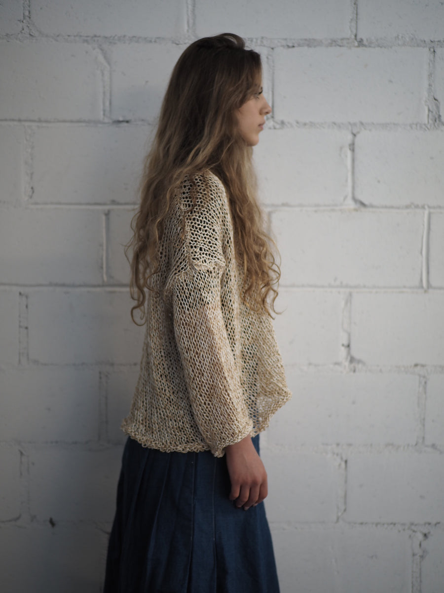 Hand knit Top with crew neckline (Linen)