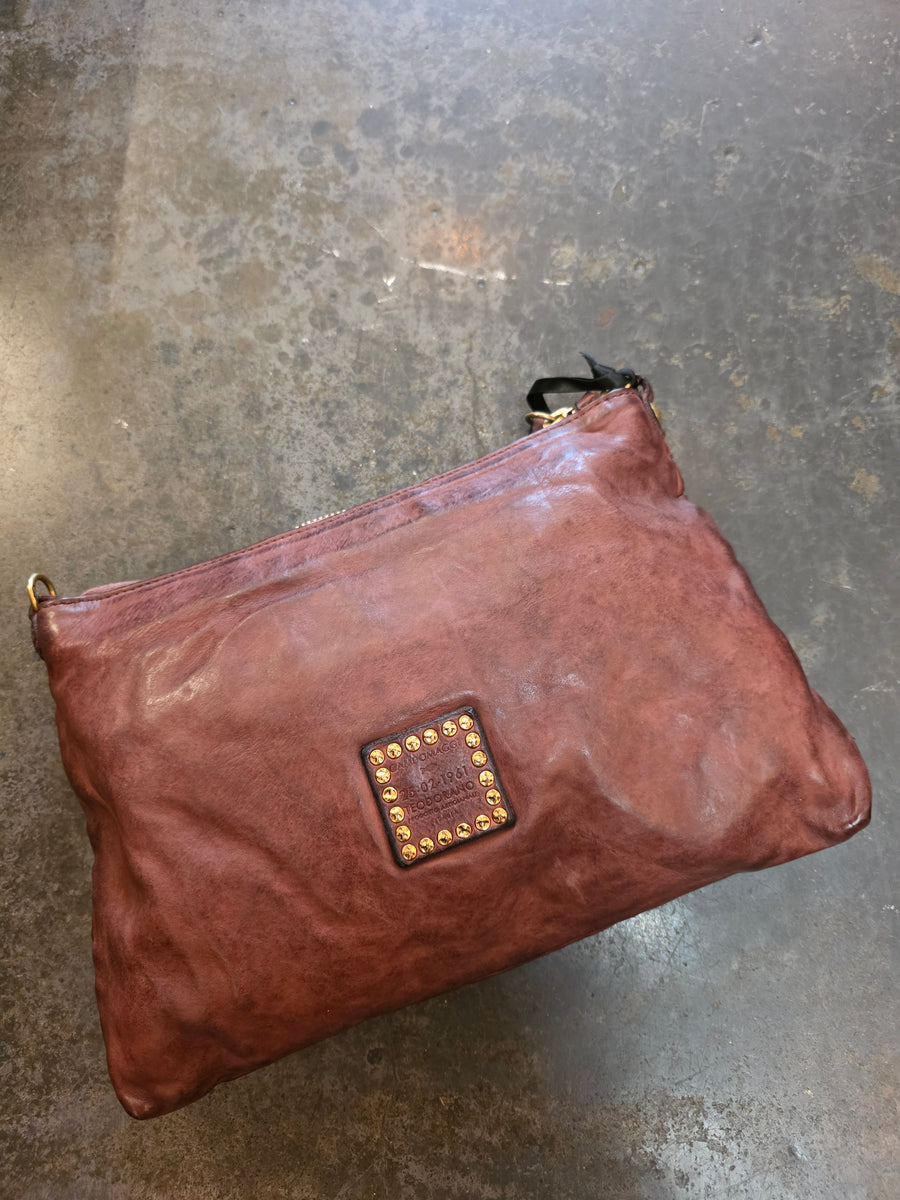 Edera Carla Shoulder Bag in garment-dyed woven cowhide leather