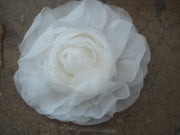 New York Hand Crafted Flower Brooch - ivory Silk