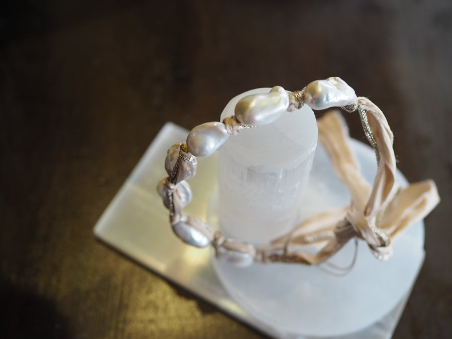 Silk Ribbon Baroque Pearls Necklace - Natural Silk Ivory Pearls