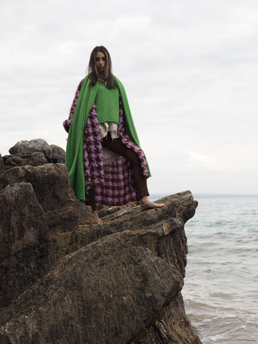 Hand-loom Maxi coat in large houndstooth weave (Alpaca) - Lilac/Cognac