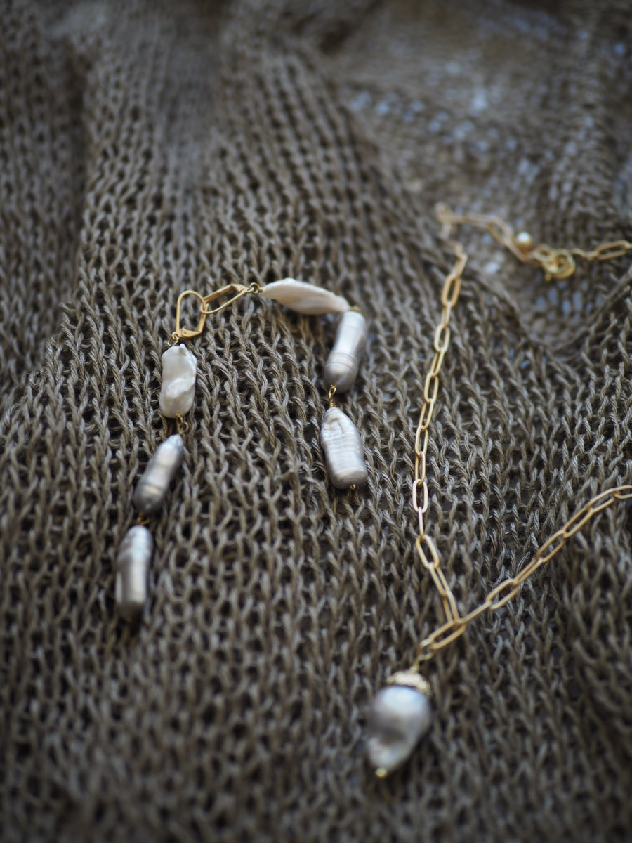 Paper clip chain with - Single Baroque Pearl