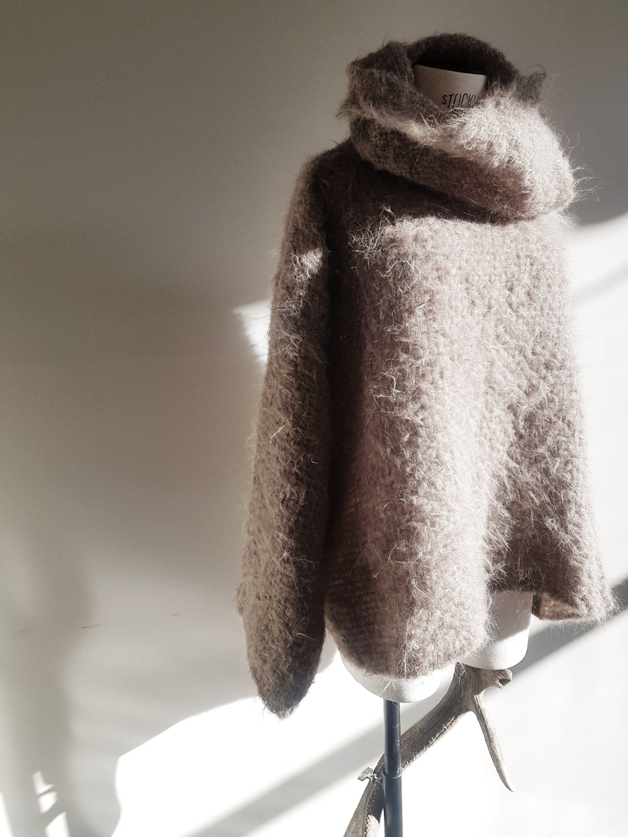 Amano Alpaca handwoven funnel neck sweater