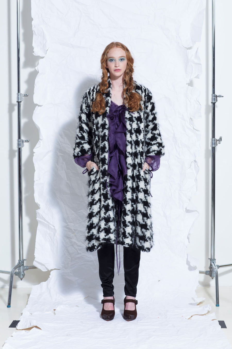 Hand-loom Maxi coat in hound-stooth weave - Cognac / Cobalt
