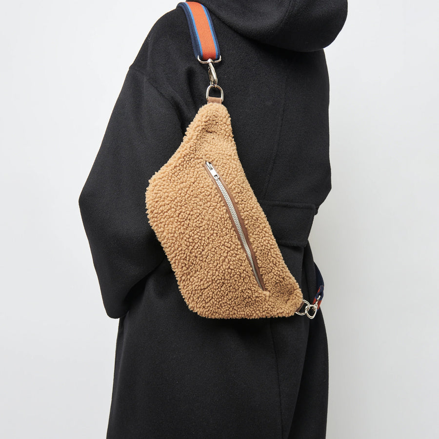 Model wearing a honey Gabriele Frantzen Cosy Belt Bag