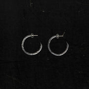 Lee Brennan design beaten hoop earrings - Medium