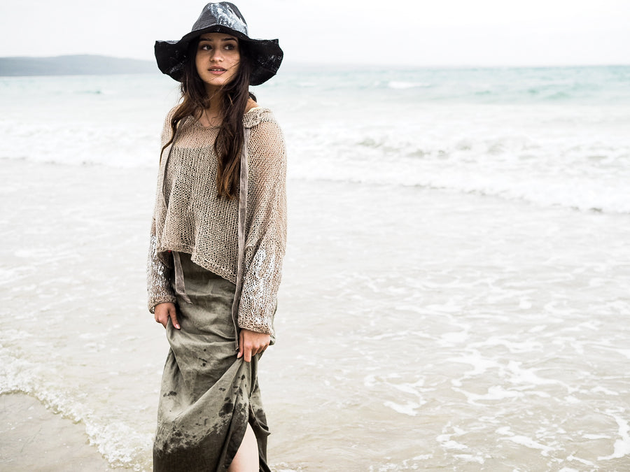 Hand knit batwing tie back top (Linen) Natural foil