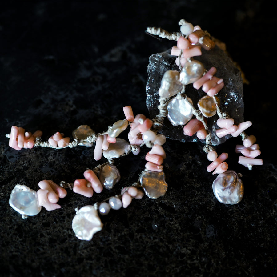 Mela multi strand pearl + pink Coral