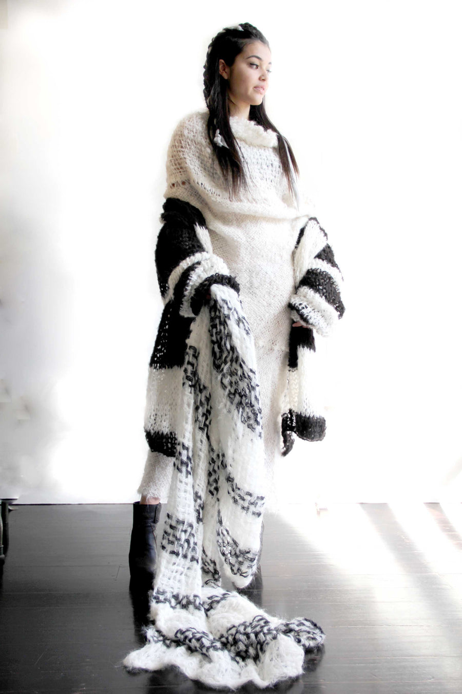 Amano webb shawl